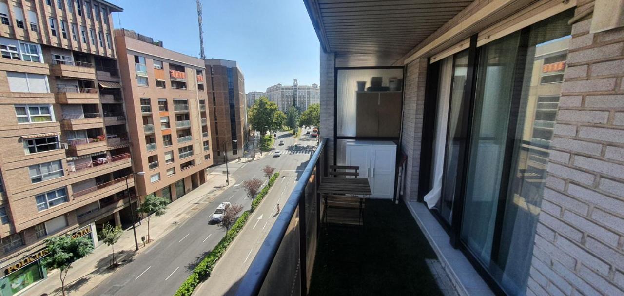 Apartamenticos Studio 75 Zaragoza Dış mekan fotoğraf
